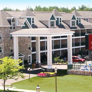 Crown Choice Inn & Suites Lakeview And Waterpark